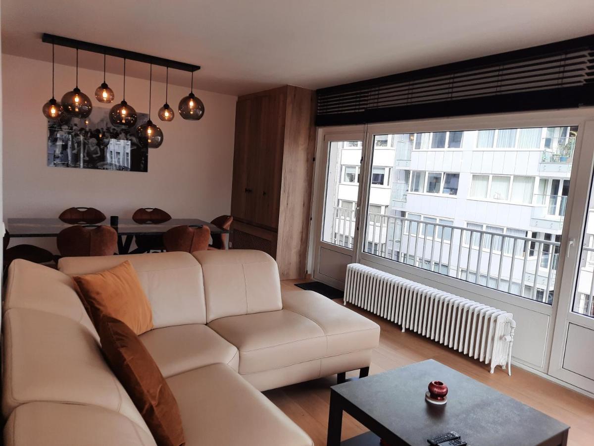 אוסטנדה Lichtrijk En Comfortabel Hoekappartement Met Gratis Parking En Zeer Centraal Gelegen - Comme Chez Soi מראה חיצוני תמונה